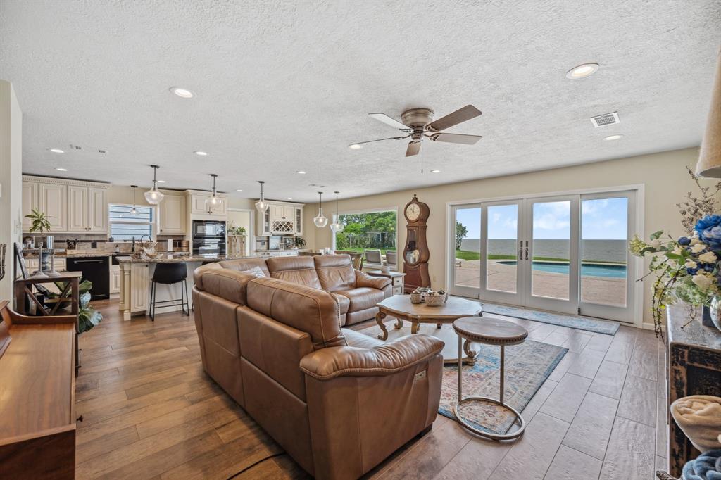 11320 Cedar Gully Road, Beach City, Texas image 25