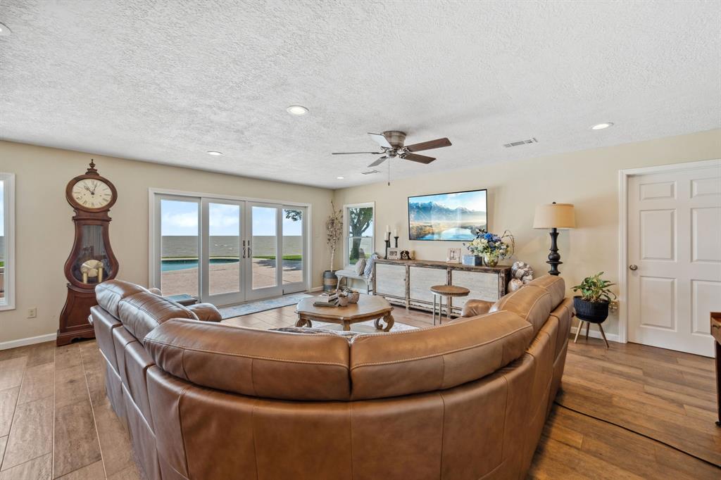 11320 Cedar Gully Road, Beach City, Texas image 24