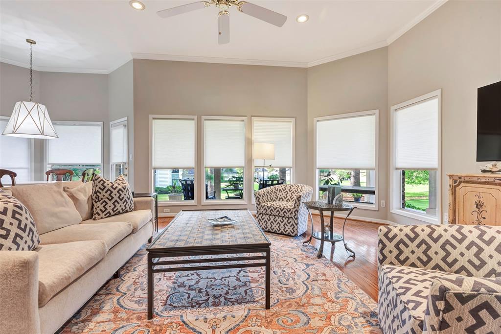 1604 Durham Drive, Huntsville, Texas image 12