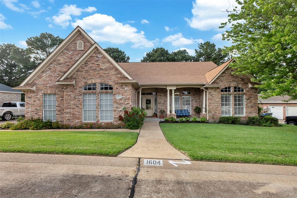 1604 Durham Drive, Huntsville, Texas image 36