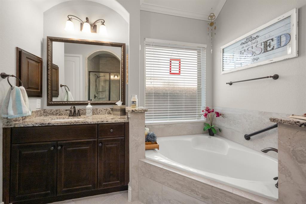 19206 Greenview Glen Drive, Cypress, Texas image 14