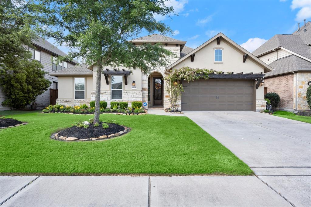 19206 Greenview Glen Drive, Cypress, Texas image 1