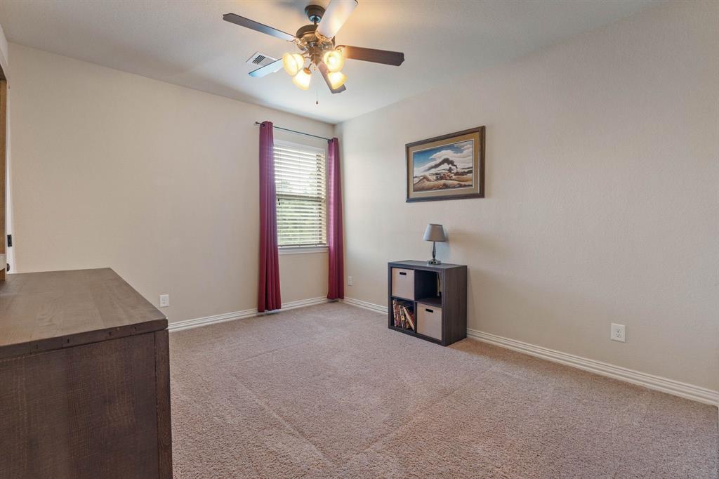 7659 Ikes Tree Drive, Spring, Texas image 24