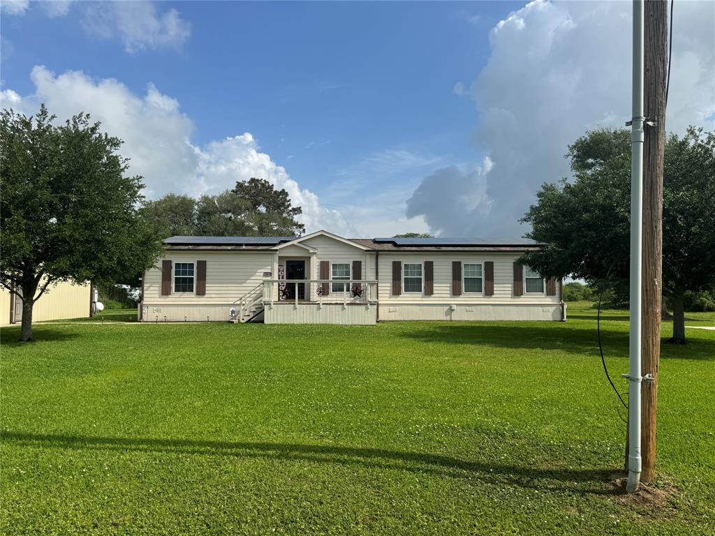 15070 Coon Road, Winnie, Texas image 1