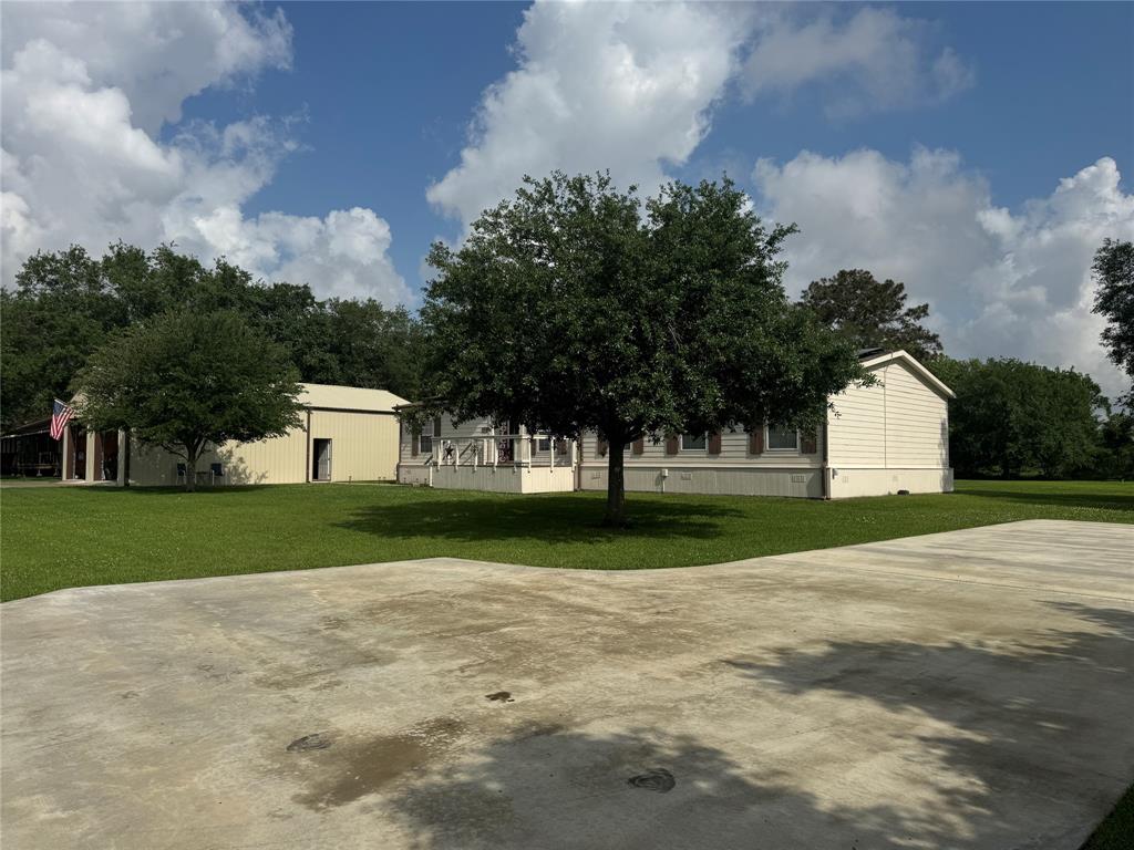 15070 Coon Road, Winnie, Texas image 5