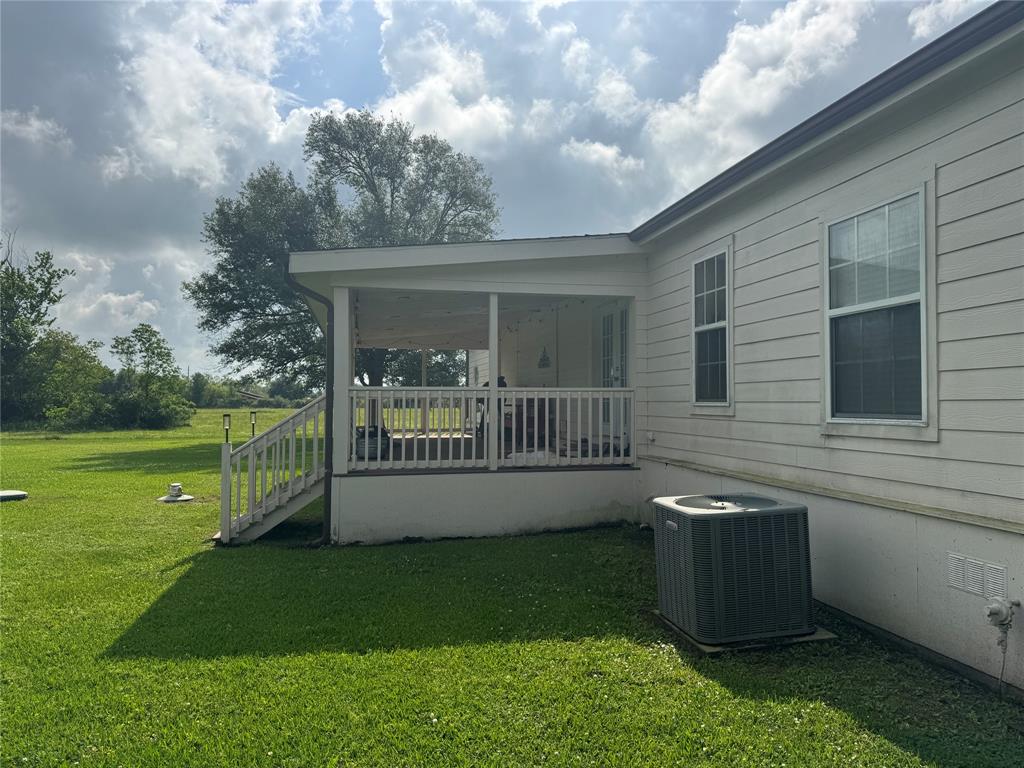 15070 Coon Road, Winnie, Texas image 6
