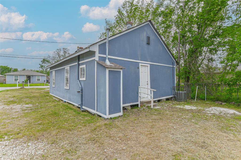 Houston, Texas 77029, United States, 3 Bedrooms Bedrooms, ,2 BathroomsBathrooms,Residential,Active,109054