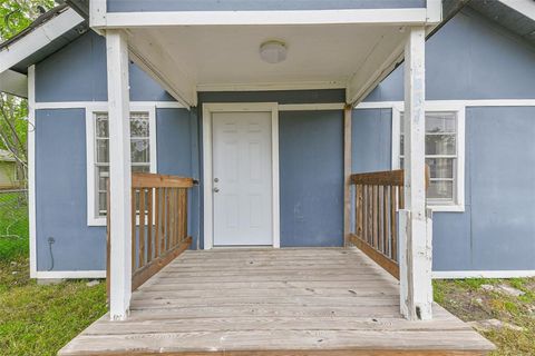 Photo of 9839 Racine Street, Houston, TX 77029 (MLS # 39578949)