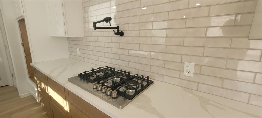 7619 Apache Plume Drive, Houston, Texas image 8