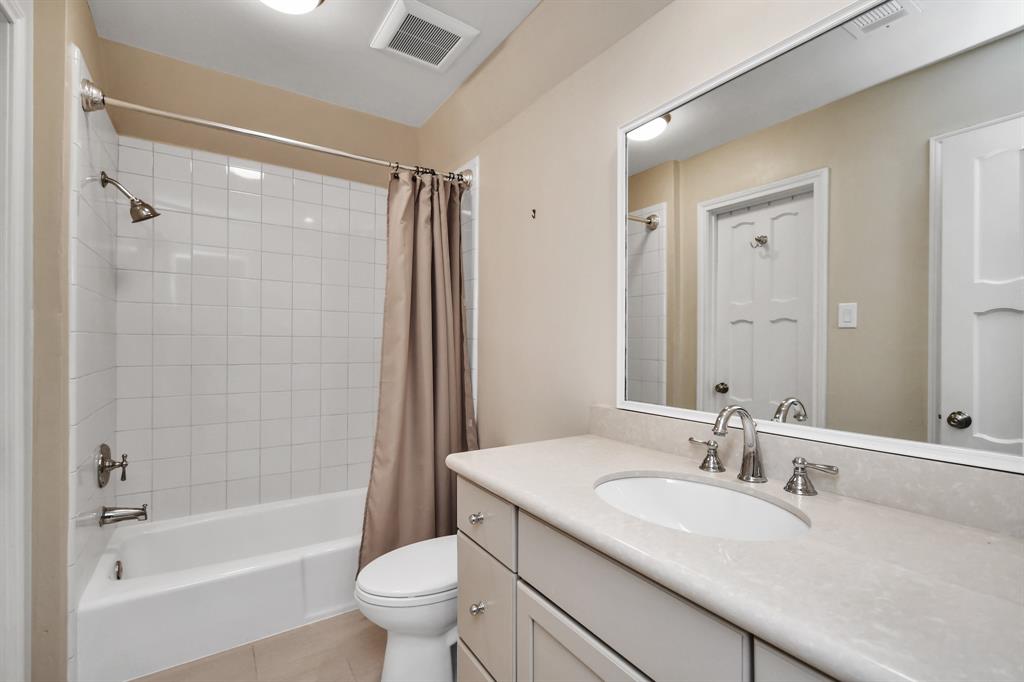 707 Chevy Chase Circle, Sugar Land, Texas image 24