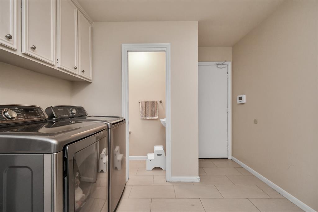 707 Chevy Chase Circle, Sugar Land, Texas image 25