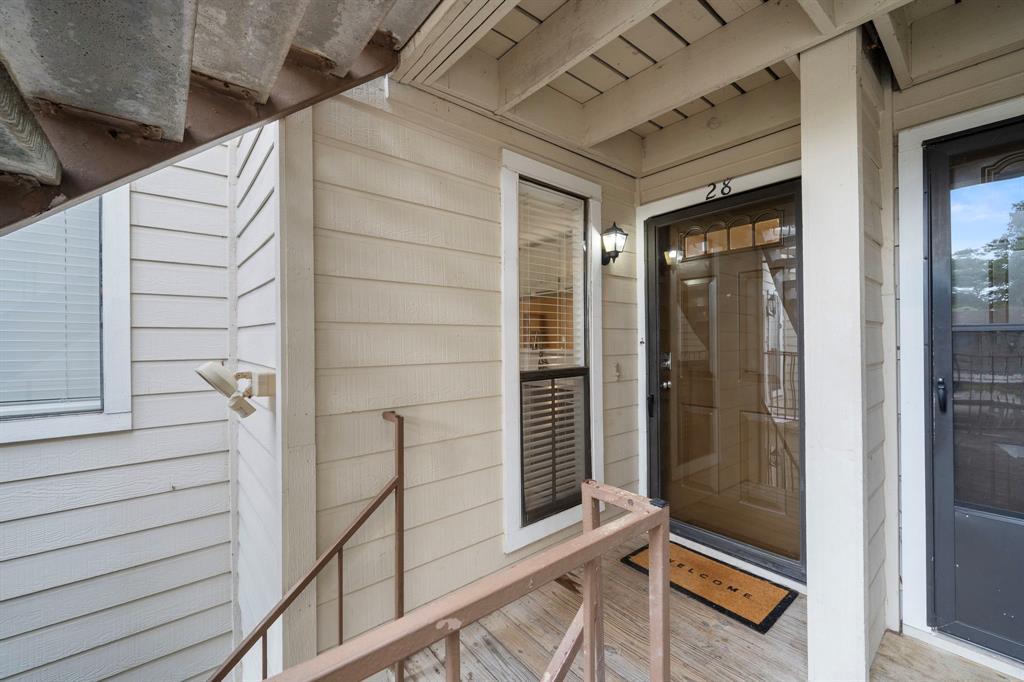 3500 Tangle Brush Drive 28