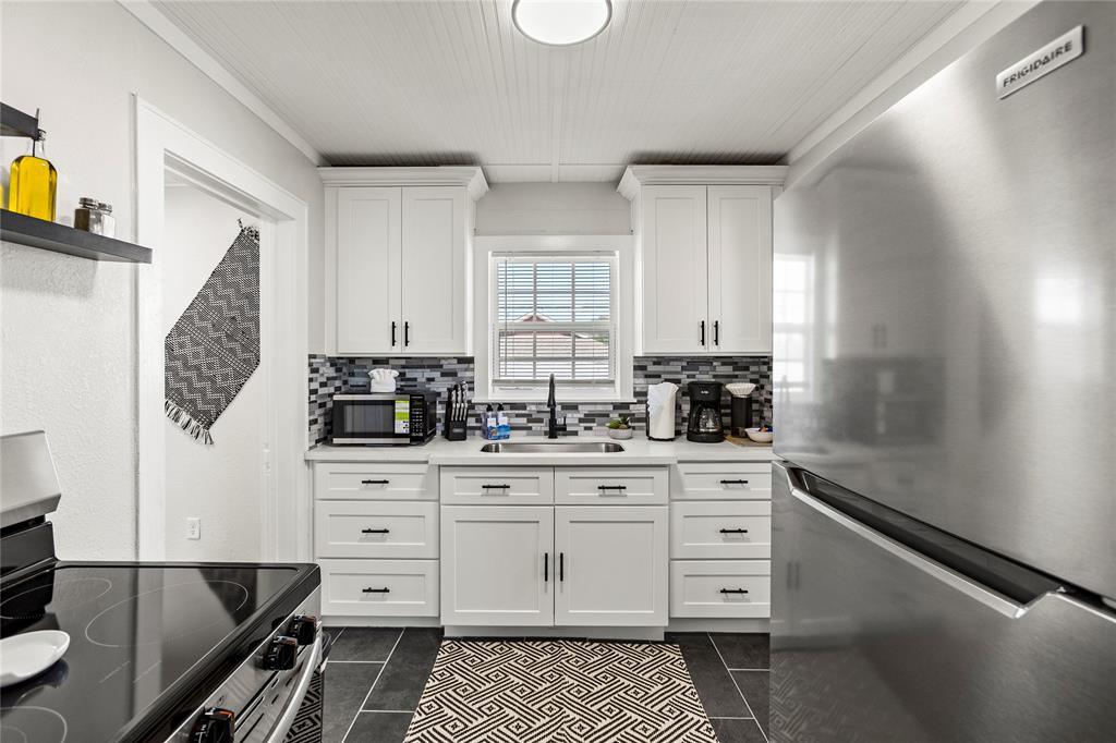 3624 Avenue S 1/2, Galveston, Texas image 30