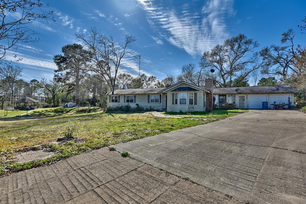 949 Fisher Rd, Bellville, Texas image 4