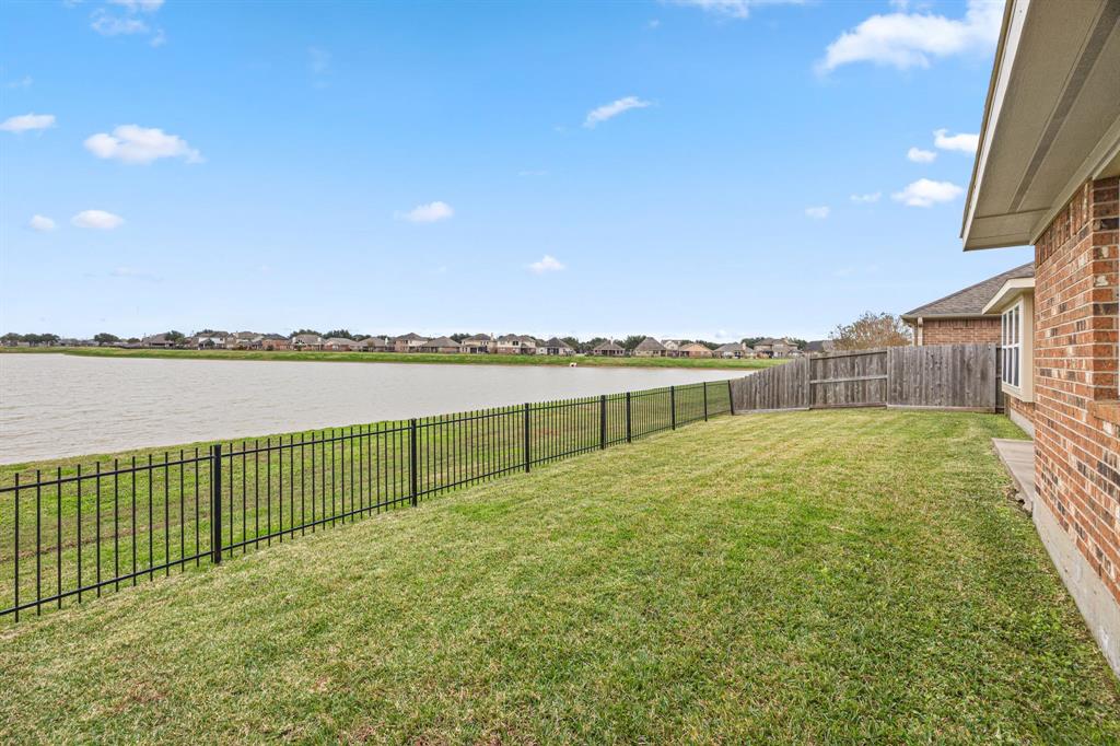 6326 Oxford Lake Drive, Rosenberg, Texas image 26