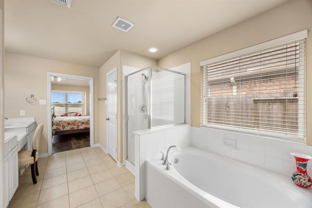 6326 Oxford Lake Drive, Rosenberg, Texas image 19