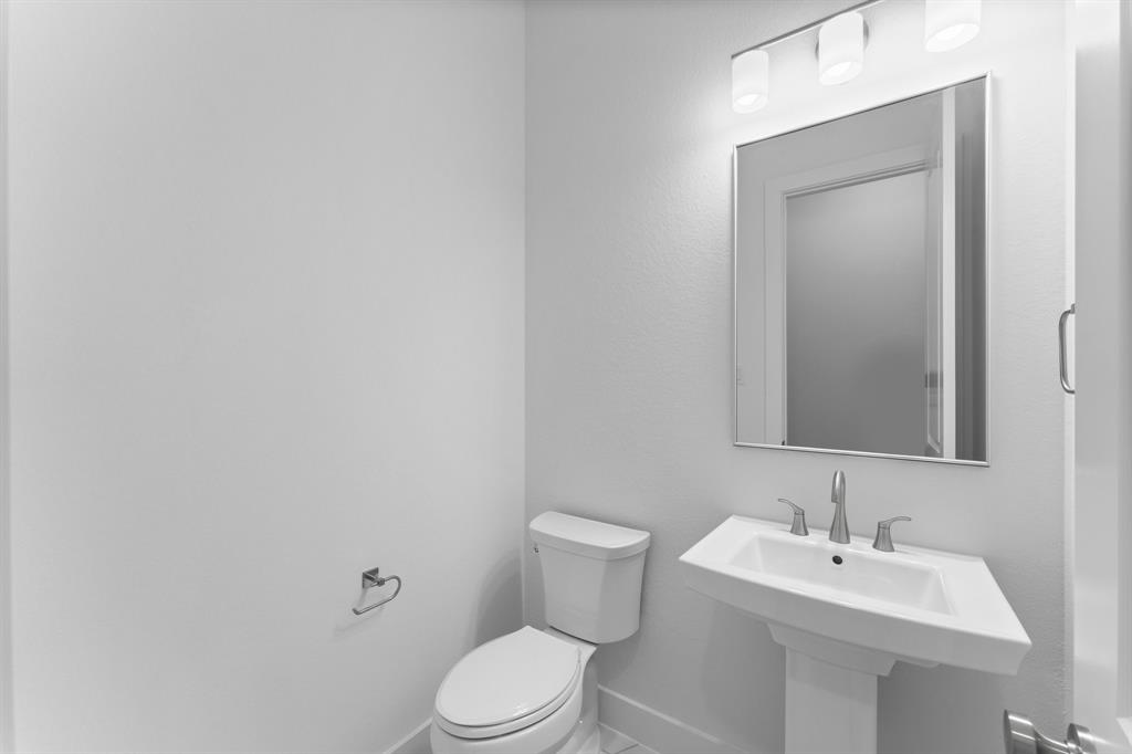 26915 Longwood Ledge Drive, Spring, Texas image 19