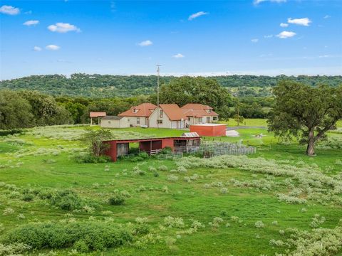 A home in La Grange