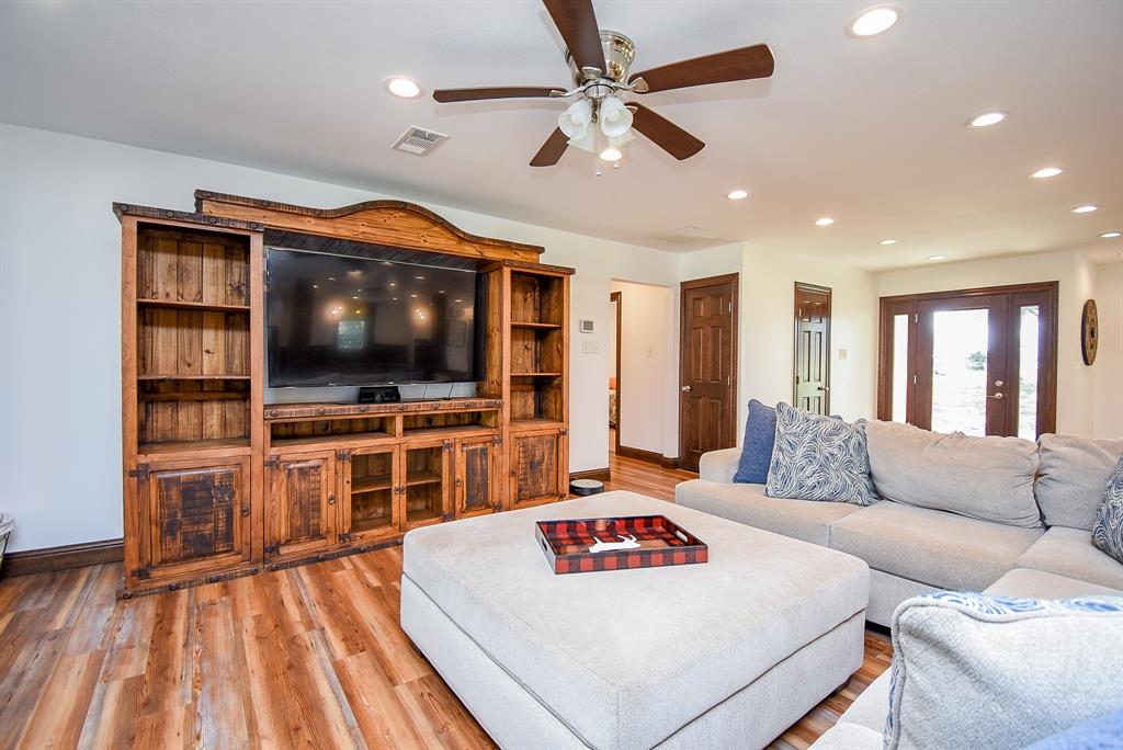 2423 Hargis Street, East Bernard, Texas image 17