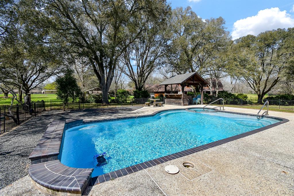 2423 Hargis Street, East Bernard, Texas image 39