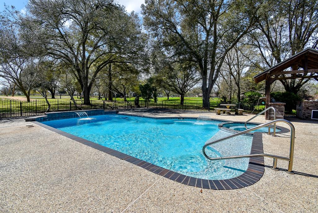 2423 Hargis Street, East Bernard, Texas image 3