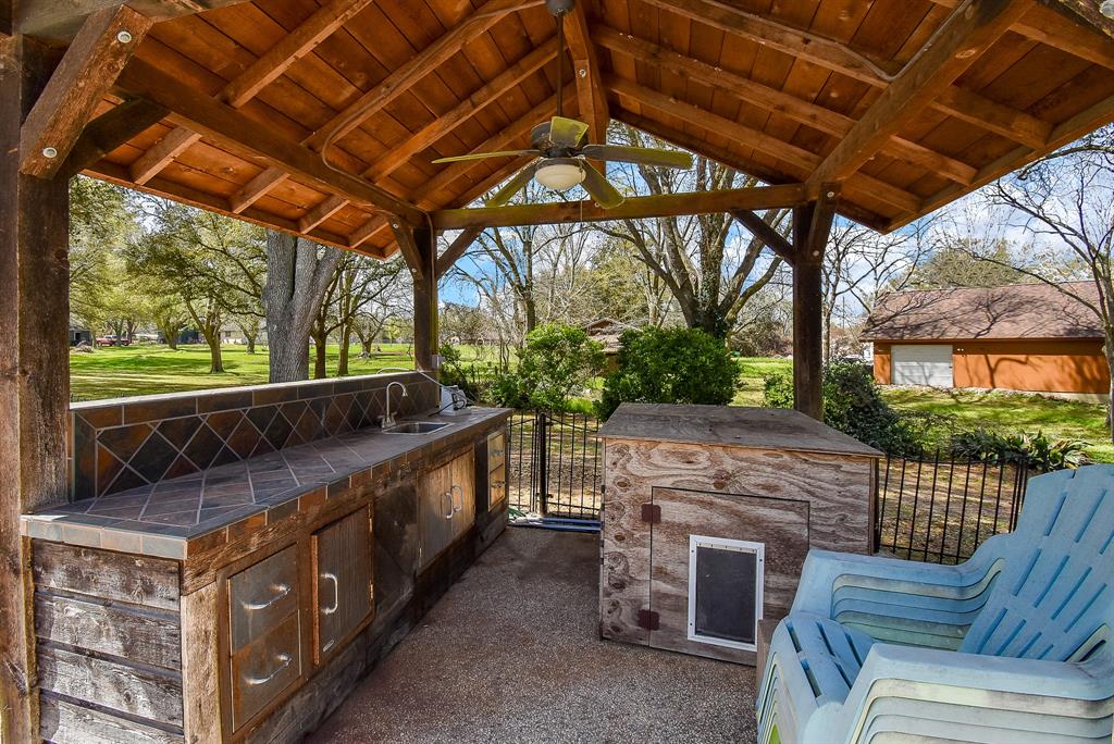 2423 Hargis Street, East Bernard, Texas image 40
