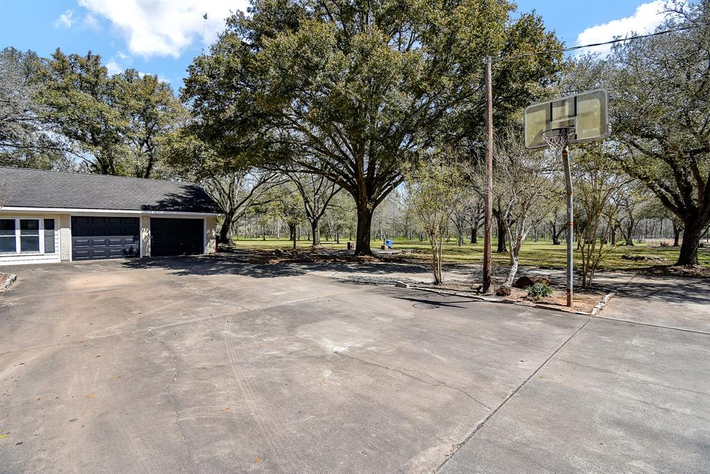 2423 Hargis Street, East Bernard, Texas image 37