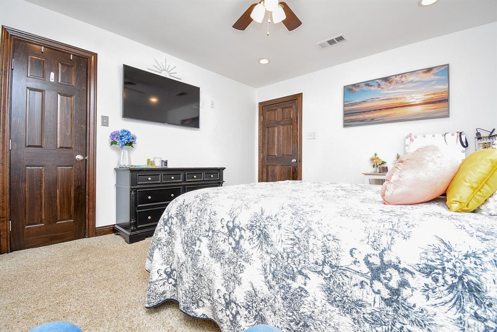 2423 Hargis Street, East Bernard, Texas image 24