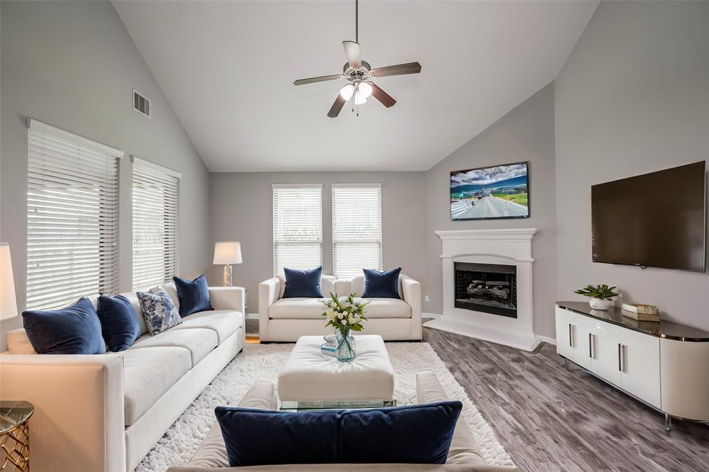 1514 Jacobs Forest Drive, Conroe, Texas image 2