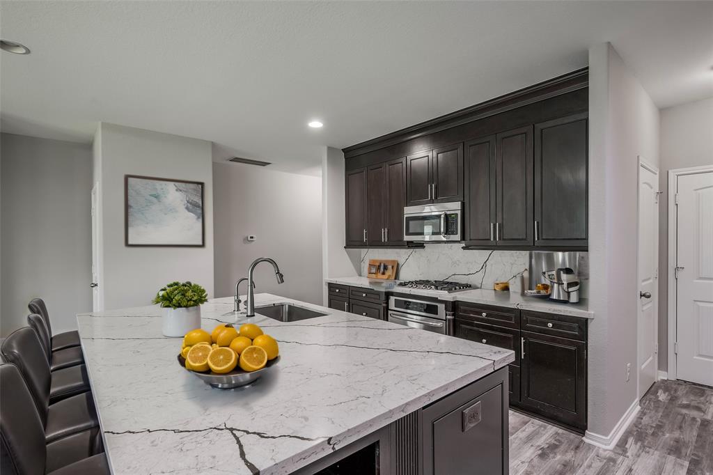 1514 Jacobs Forest Drive, Conroe, Texas image 3