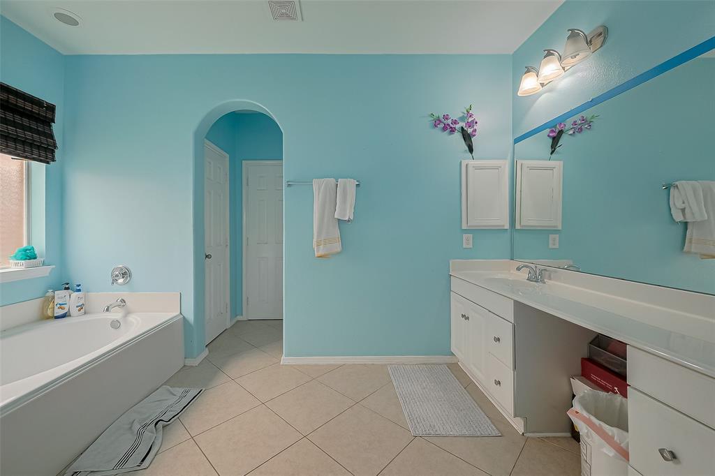 3400 Borden Gully Drive, Dickinson, Texas image 22