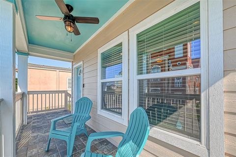 Duplex in Galveston TX 2617 Avenue L 13.jpg