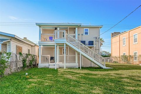 Duplex in Galveston TX 2617 Avenue L 25.jpg