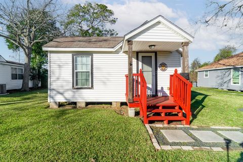 A home in La Porte