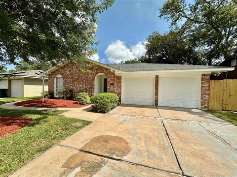 A home in League City