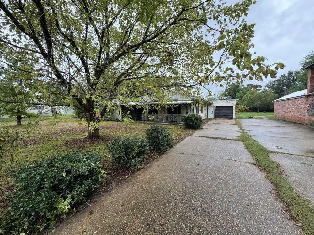 2370 Granger Drive, Bridge City, Texas image 1