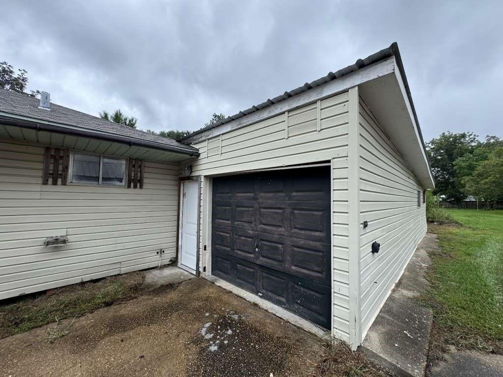 2370 Granger Drive, Bridge City, Texas image 14