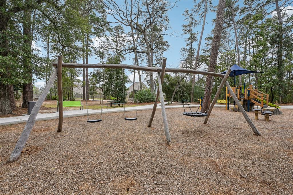 131 Skybranch Drive, Conroe, Texas image 44