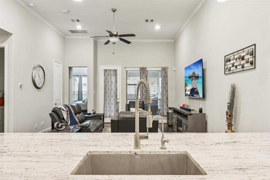 131 Skybranch Drive, Conroe, Texas image 15