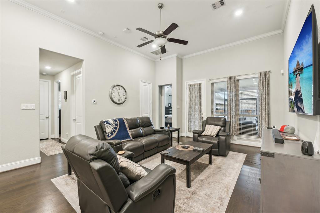 131 Skybranch Drive, Conroe, Texas image 7