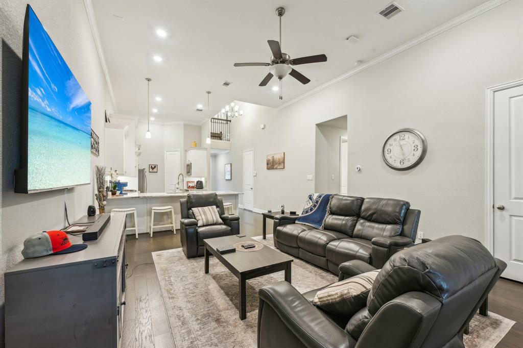 131 Skybranch Drive, Conroe, Texas image 6