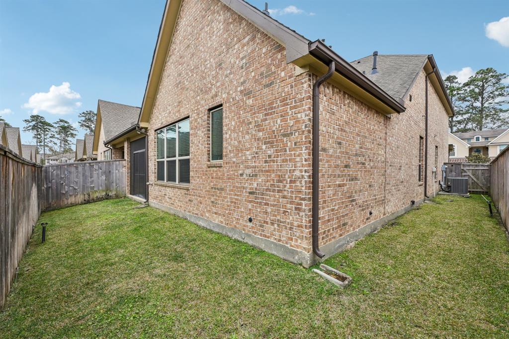 131 Skybranch Drive, Conroe, Texas image 34