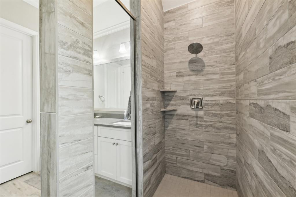 131 Skybranch Drive, Conroe, Texas image 20