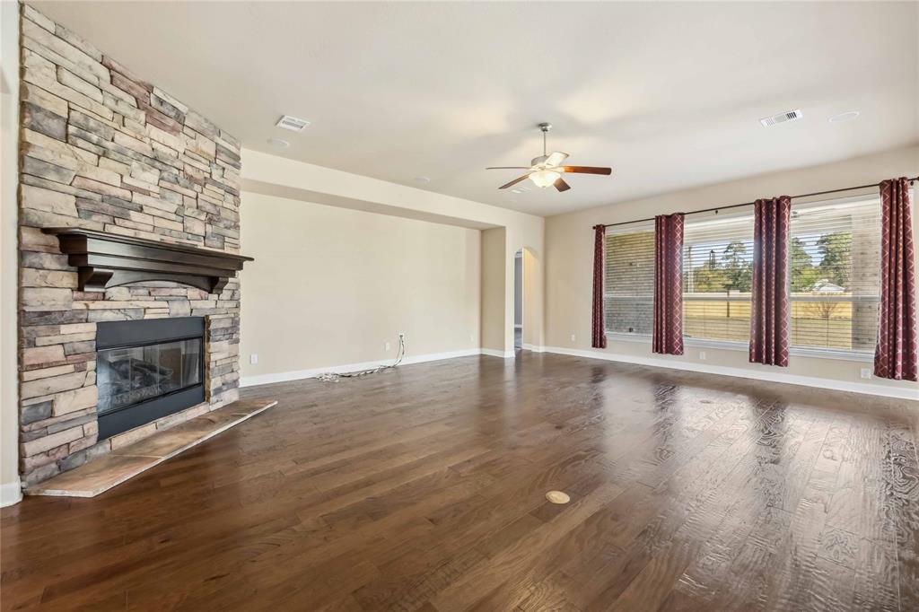 25034 Jennifer Heights Court, Spring, Texas image 10