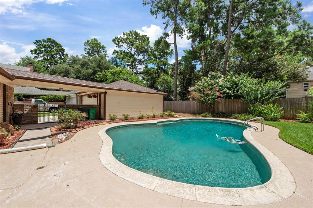 9411 Appin Falls Drive, Spring, Texas image 33