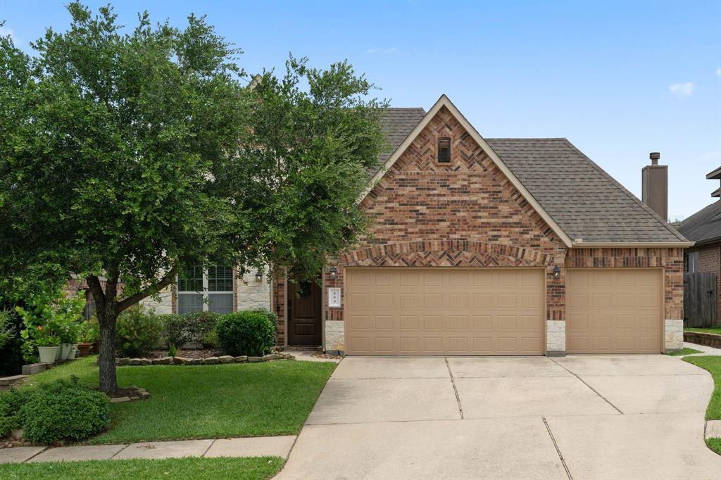 253 Dove Meadow Drive, Conroe, Texas image 2