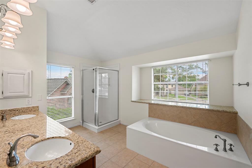 10327 Millshaw Drive, Houston, Texas image 20