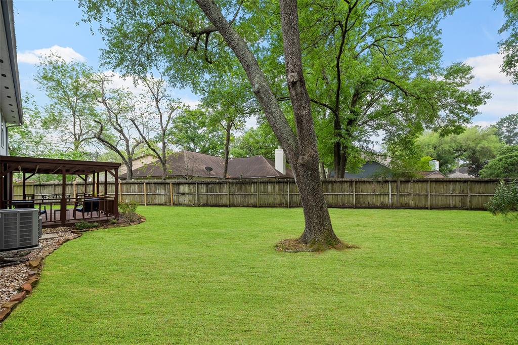 10327 Millshaw Drive, Houston, Texas image 35