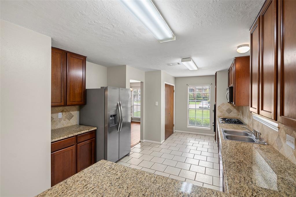 10327 Millshaw Drive, Houston, Texas image 9