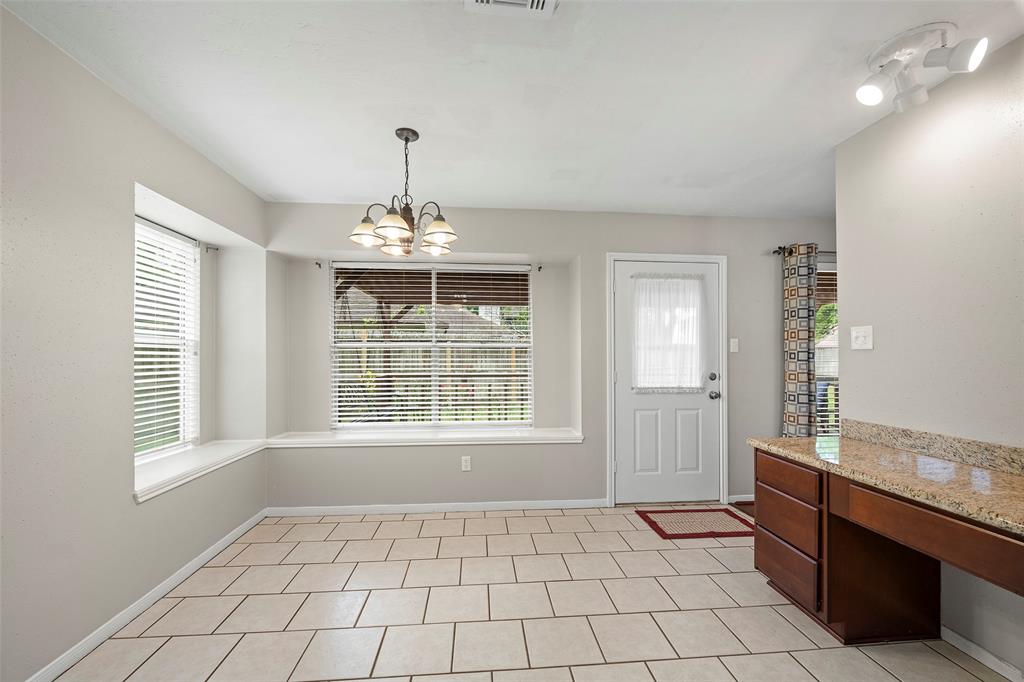 10327 Millshaw Drive, Houston, Texas image 10